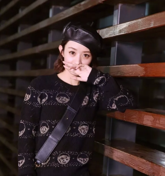 今年秋冬最chic！原來短發(fā)和帽子這么配??！